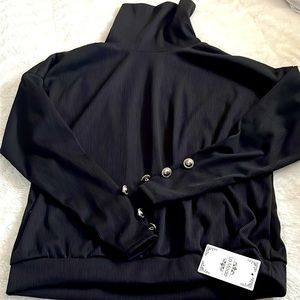 Black turtle neck - size Large NWT